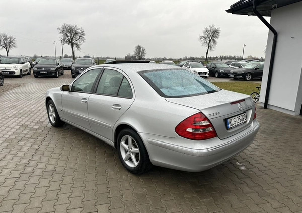 Mercedes-Benz Klasa E cena 12900 przebieg: 311000, rok produkcji 2004 z Wąchock małe 277